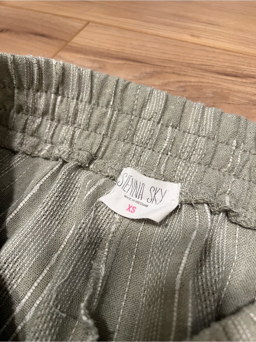 Light Olive Striped Linen Wide-Leg Pants - Sienna Sky - Picture 4 of 5